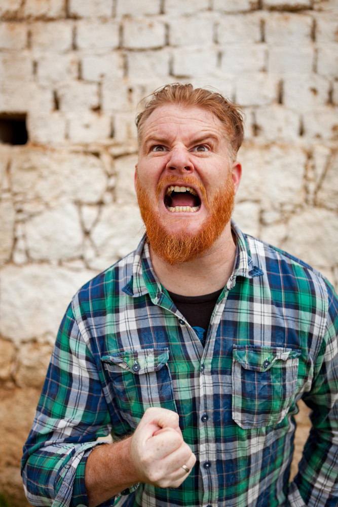 Prawo reguluje kwestie wolności słowa.